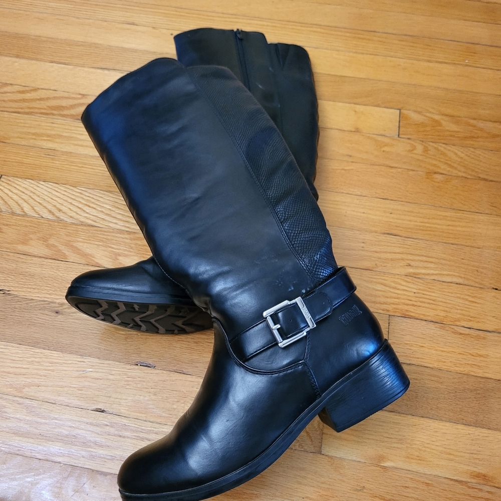 COUGAR boots Size 8